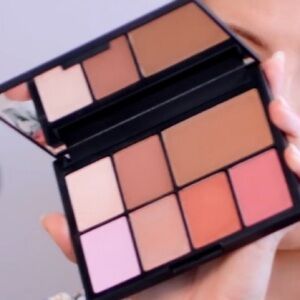 NARS  cheeks studio palette, 8322 contour, blush, highlights all in one stylish